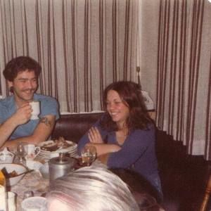 Meet your Posher, Gloria